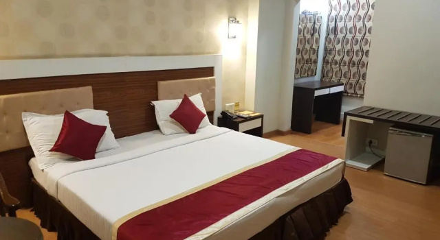 Hotel Sitara Residency, Забронировать Отель Отели Hyderabad Region с парковкой, Парковка