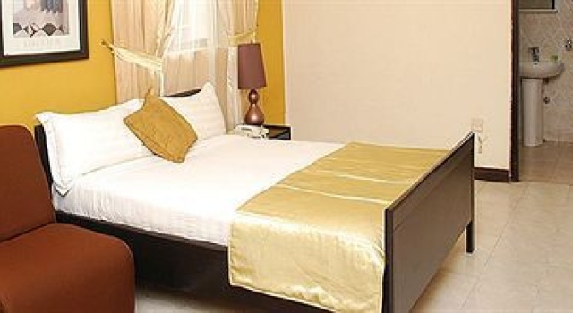 Court Gardens Hotel