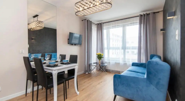 Apartment Royal V, Забронировать Апартаменты/квартира Отели Белостока с завтраком, рядом с Кукольный театр Белостока, Завтраки