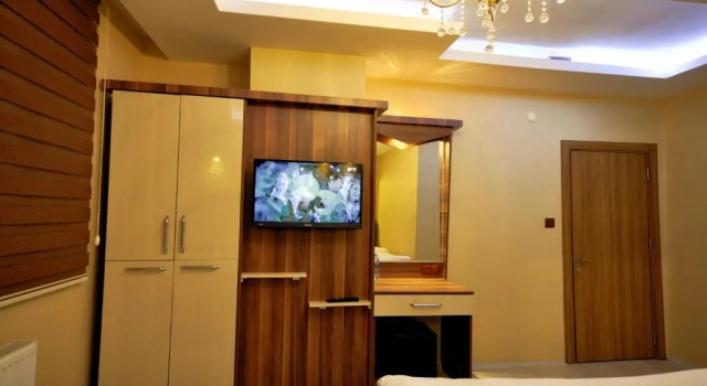 Трёхместный номер Standard Kars Konak Hotel