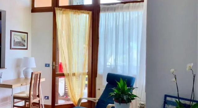 Apartment With one Bedroom in Lavena Ponte Tresa, With Wonderful Lake View, Enclosed Garden and Wifi, Забронировать Апартаменты/квартира Лавена-Понте-Треза Озеро Лугано