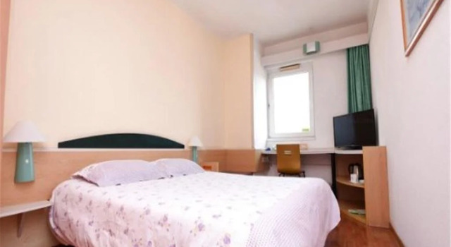 Motel 168 Qingdao Changjiang Middle Road, Забронировать Мотель Мотели Qingdao Region, Мотель