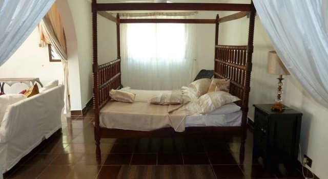 Suleima Lodge, Брондау Демалыс үйі Kanifing қаласындағы таңғы ас қосылған қонақ үйлер, Таңғы ас