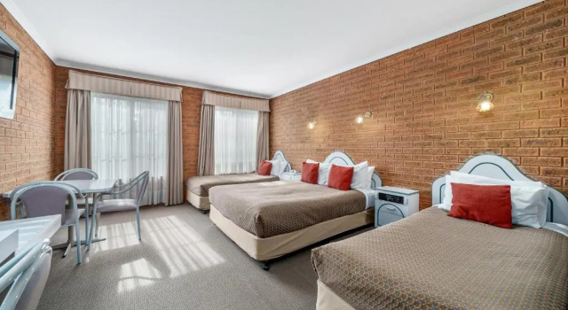 Семейный номер Standard Comfort Inn Heritage Wagga