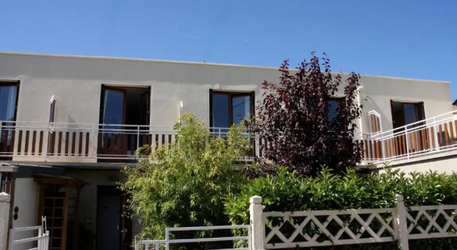 Трёхместный номер Standard Logis hôtel restaurant Auberge Du Cheval Blanc