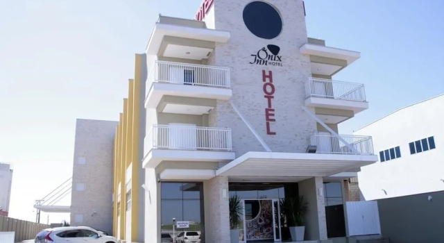 Ônix Inn Hotel Cravinhos, Забронировать Отель Отели Сан-Паулу с парковкой, Парковка