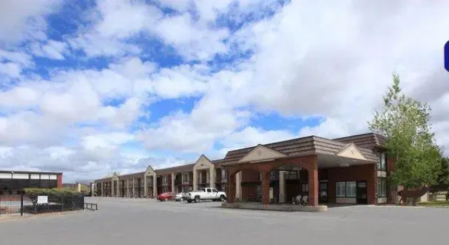 Люкс Americas Best Value Inn Roosevelt/Ballard