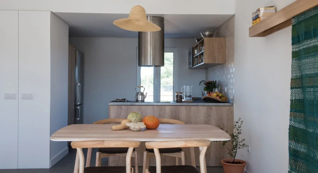Коттедж с 2 комнатами Craveiral Farmhouse by Belong Staying & Feeling