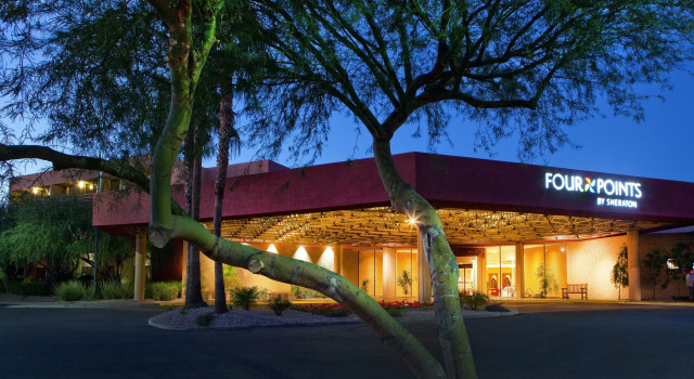 Four Points by Sheraton Phoenix North, Забронировать Отель Норт-Маунтин Финикс