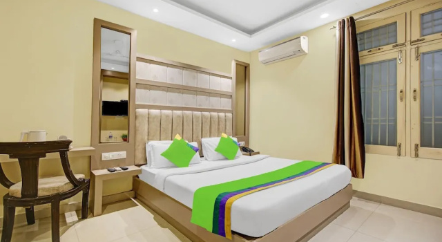 Номер Standard Itsy Hotels Amrita Raghunath Bazaar Jammu