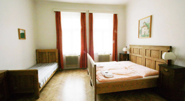 Residence Královský Vinohrad, Забронировать Отель Отели Праги с парковкой, рядом с Vinohrady Water Tower, Парковка