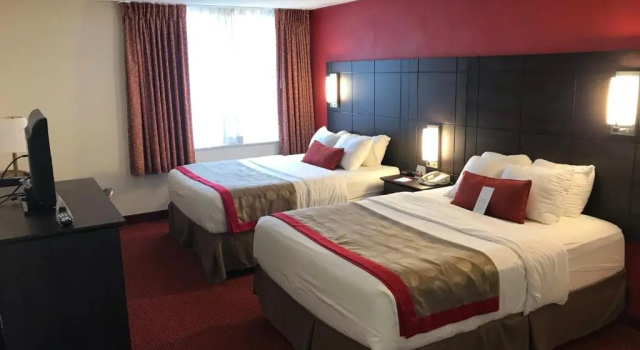 Четырёхместный номер Standard Ramada by Wyndham Ligonier
