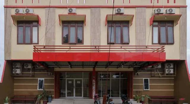 RedDoorz near RS Adam Malik Medan 2, Đặt Khách sạn Sunggal Sumatra