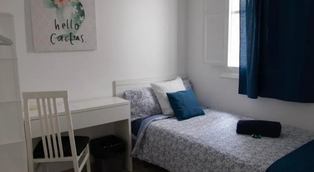 TENERIFE URBAN ROOMS, Забронировать Хостел Санта-Крус-де-Тенерифе Тенерифе, рядом с Quirónsalud Tenerife Hospital