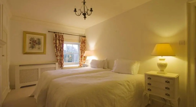 Двухместный номер Superior с видом на сад East Pallant Bed and Breakfast, Located in Large Georgian Townhouse in Central Chichester