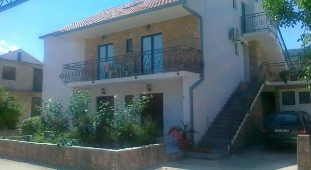 Apartments by the sea Ivan Dolac, Hvar - 21269, Забронировать Апартаменты/квартира Отели в центре Елша, в центре