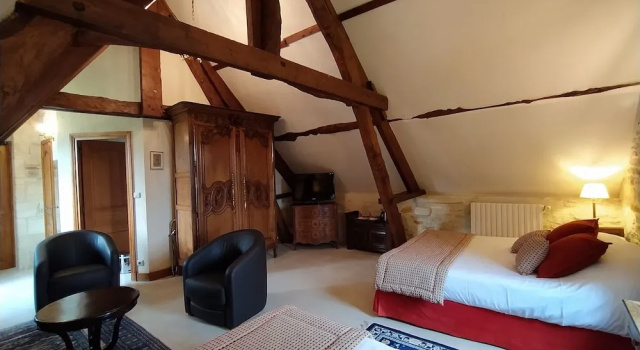 Четырёхместный полулюкс Hôtel Le Manoir De Mathan Crépon à la campagne 5 mn d'Arromanches et 10 mn de Bayeux