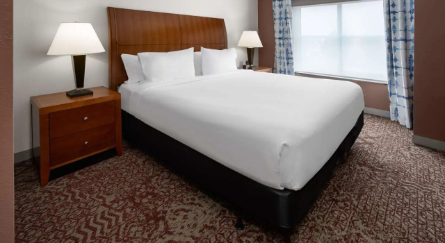 Двухместный полулюкс Hilton Garden Inn Milford