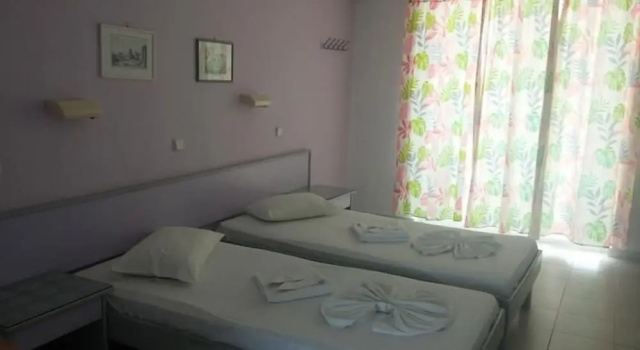 Семейная студия с балконом Lagonas Beach Hotel