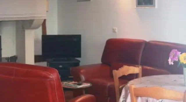 House Petit Rimbez, Đặt Khách sạn Labatut Limousin