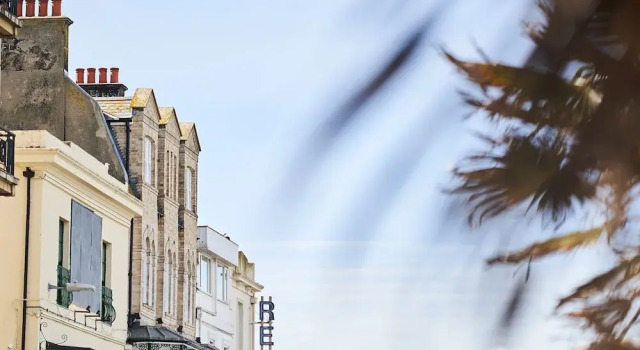 Harbour Breeze - On Torquay's iconic marina with hot tub, Varaa Huoneisto Devon huoneistot, Huoneisto