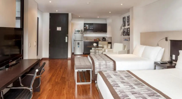 Семейный люкс Hotel Jazz Apartments