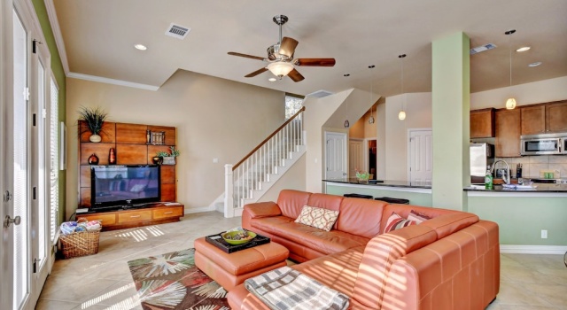 1943 Glencove Dr Home 4 Bedrooms 3 Bathrooms Home, Забронировать Дом для отпуска Отели Texas Hill Country с парковкой, Парковка