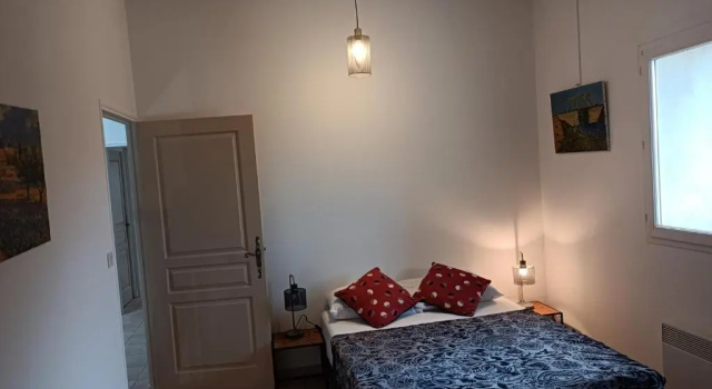 A proximité du Parc SPIROU Spacieux duplex de 130 m2, Забронировать Отель Альтен-де-Палюд Воклюз