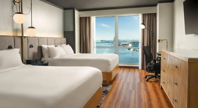 Номер Standard Renaissance Portsmouth-Norfolk Waterfront Hotel