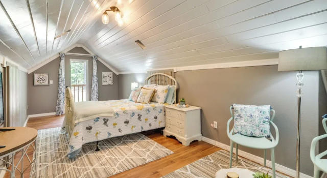 Коттедж Broken Bow Vacation Rental w/ Pool & Hot Tub!