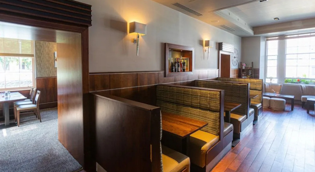 Fletcher's Restaurant Bar & Rooms, Забронировать Отель Стерлинг Центральная Шотландия, рядом с Мост Олд-Стерлинг