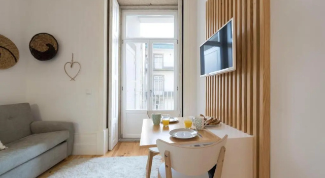 LovelyStay - Quiet & Modern Loft minutes away from iron bridge