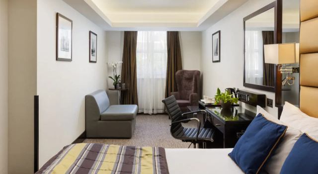 Трёхместный номер Deluxe Park Grand Mayfair