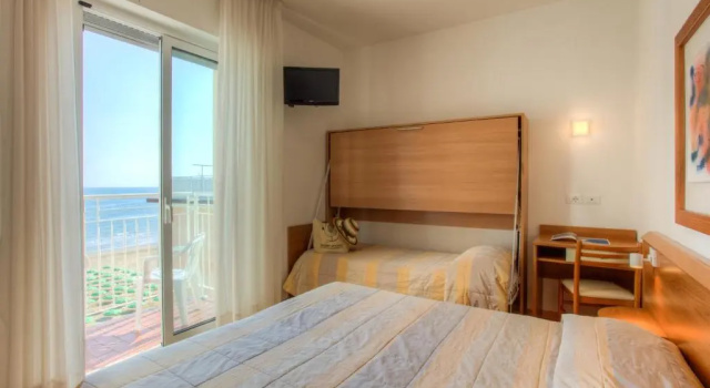 Трёхместный номер Standard Hotel Ancora