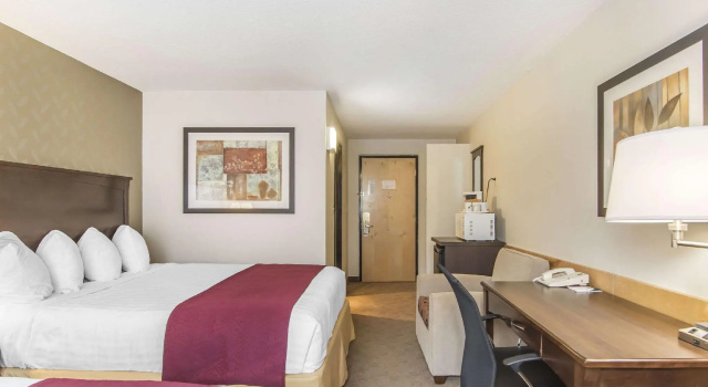 Четырёхместный номер Standard Prestige Riverside Lodge Quesnel
