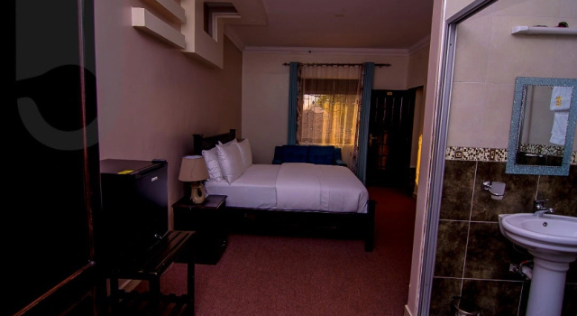 Bax Hotel, Reservar Hotel Jinja Uganda
