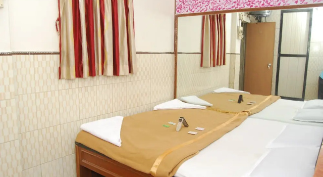 Shahana Guest House & Dormitory, Забронировать Гостевой дом Гостевые дома Мумбай, Гостевой дом