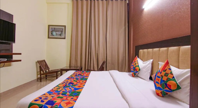 FabHotel Town Pride, Забронировать Отель Мохали штат Пенджаб