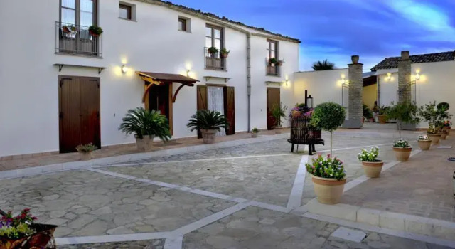 Baglio degli Ulivi, Rezervați Hotel Bolognetta Sicilia
