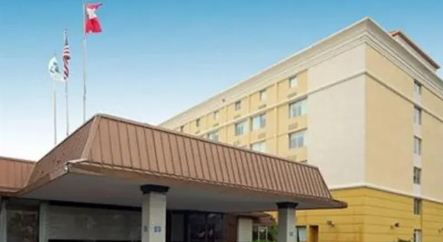 Comfort Inn and Suites Airport North, Забронировать Отель Колледж-Парк Джорджия