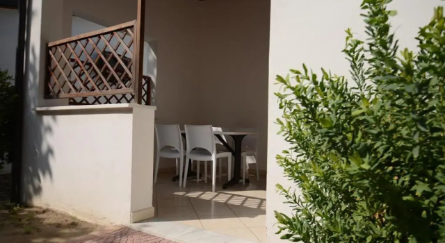Коттедж с 2 комнатами Villaggio Le Palme