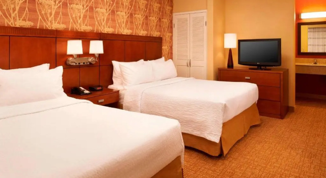Четырёхместный номер Standard Comfort Inn & Suites Arlington Heights - Buffalo Grove