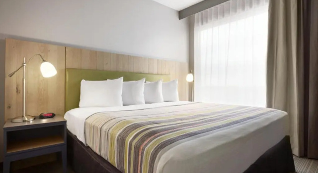 Люкс Country Inn & Suites by Radisson Bismarck Waterpark