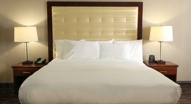 Hilton Kansas City Airport