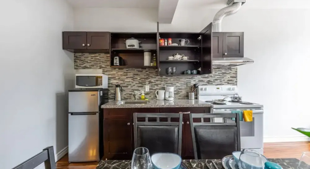 Апартаменты Peaceful 1BR Oasis Near Niagara Falls Attractions