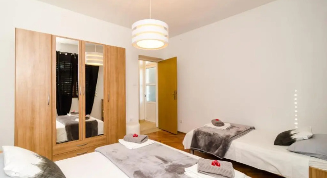 Apartment Eulalija, Забронировать Апартаменты/квартира Отели Региона Дубровника с парковкой, Парковка