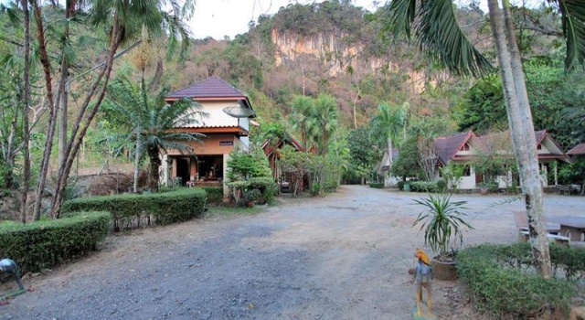 La-ngu Phupha Resort