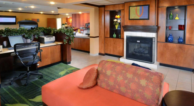 Fairfield Inn Greensboro Airport, Boek Hotel Greensboro North Carolina