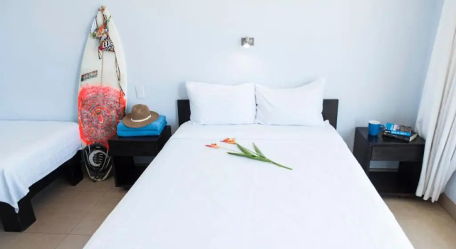 Двухместный номер Deluxe с видом на море Room2Board Hostel and Surf School