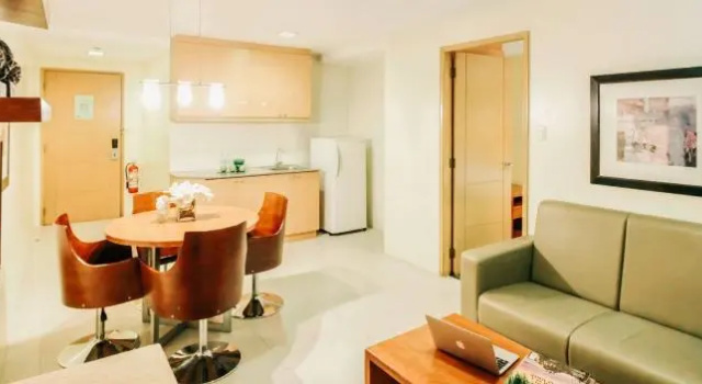 Номер Standard Greenhills Elan Hotel Modern - Newly Renovated